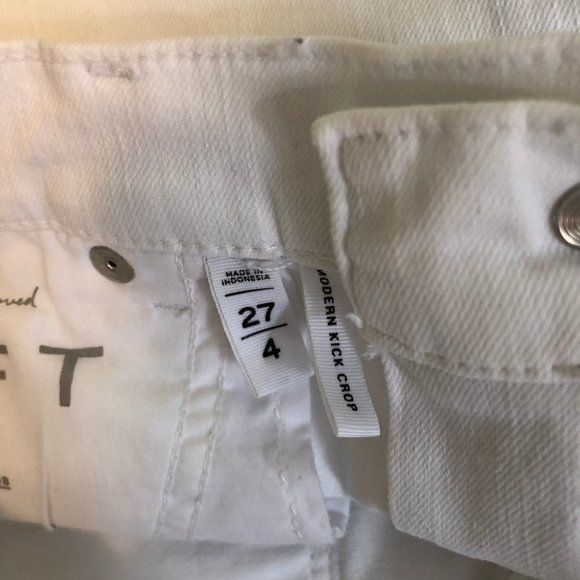 LOFT Modern Kick Crop Fit Skinny Jeans in White - Picture 5 of 7